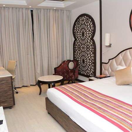 The First Hotel Chandigarh Exterior photo