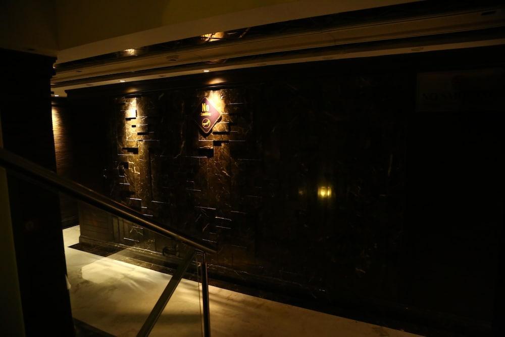 The First Hotel Chandigarh Exterior photo