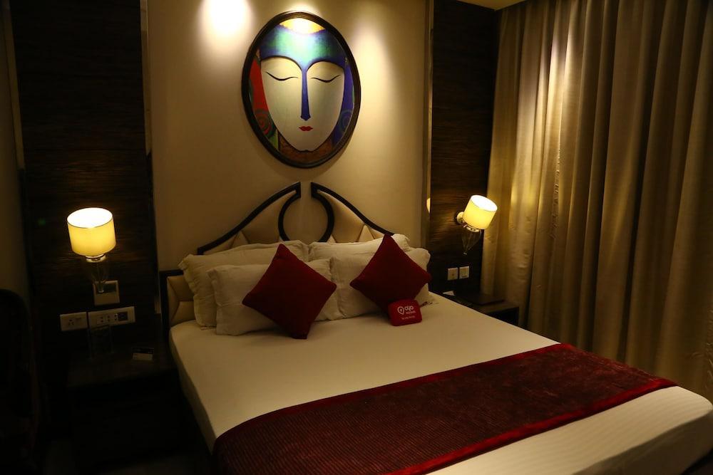 The First Hotel Chandigarh Exterior photo