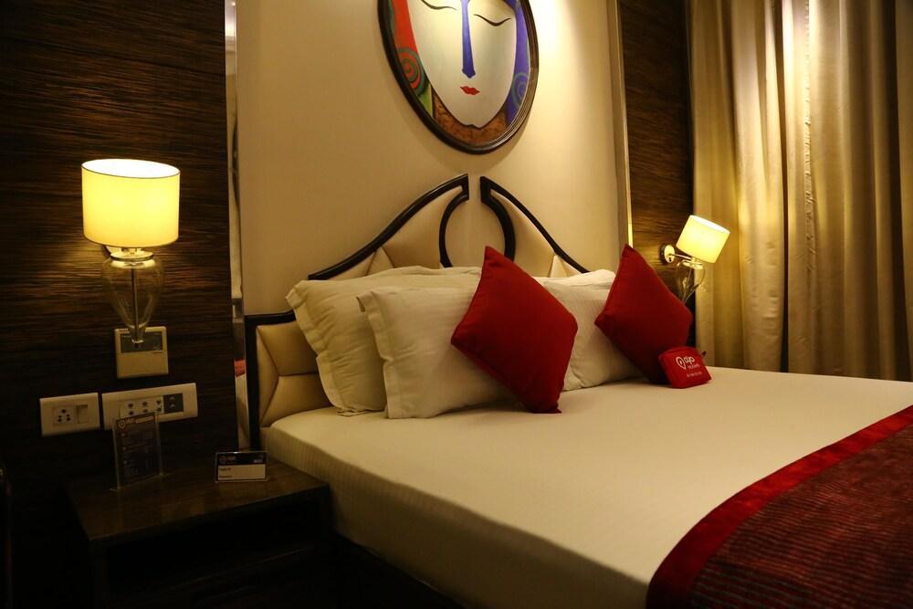 The First Hotel Chandigarh Exterior photo