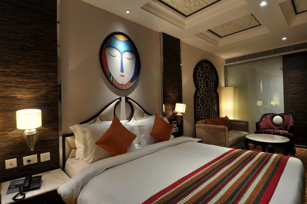 The First Hotel Chandigarh Exterior photo