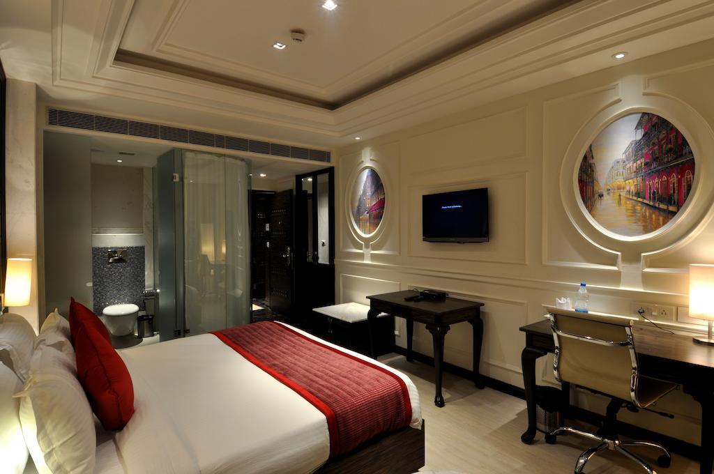 The First Hotel Chandigarh Exterior photo