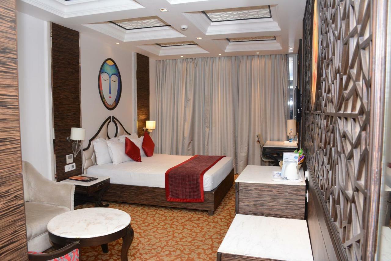 The First Hotel Chandigarh Exterior photo